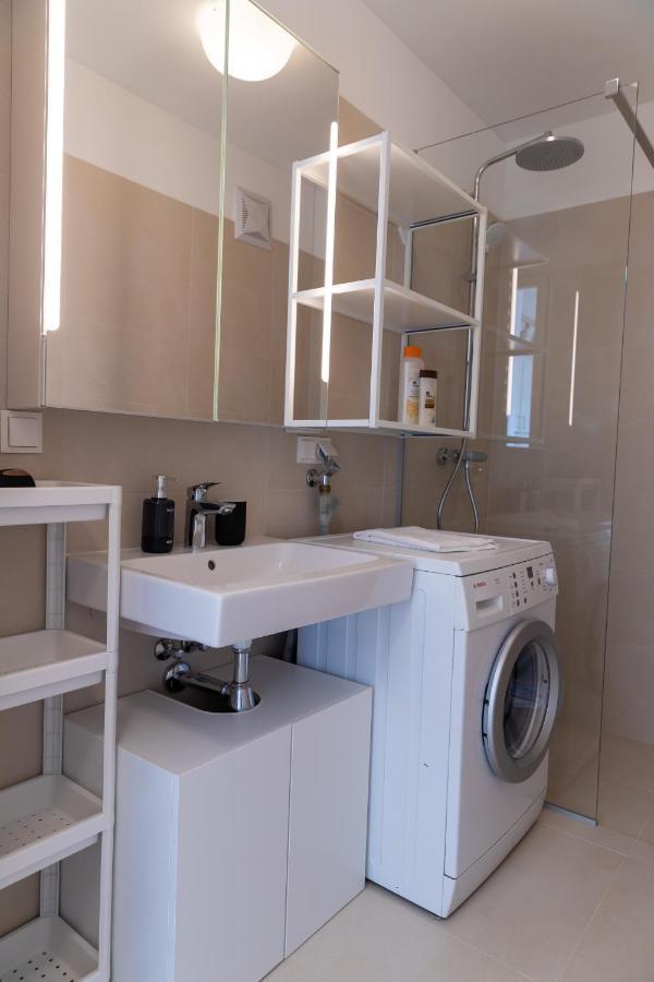 Maureen Lovely 2 Bedroom Unit With Community Pool Вена Экстерьер фото