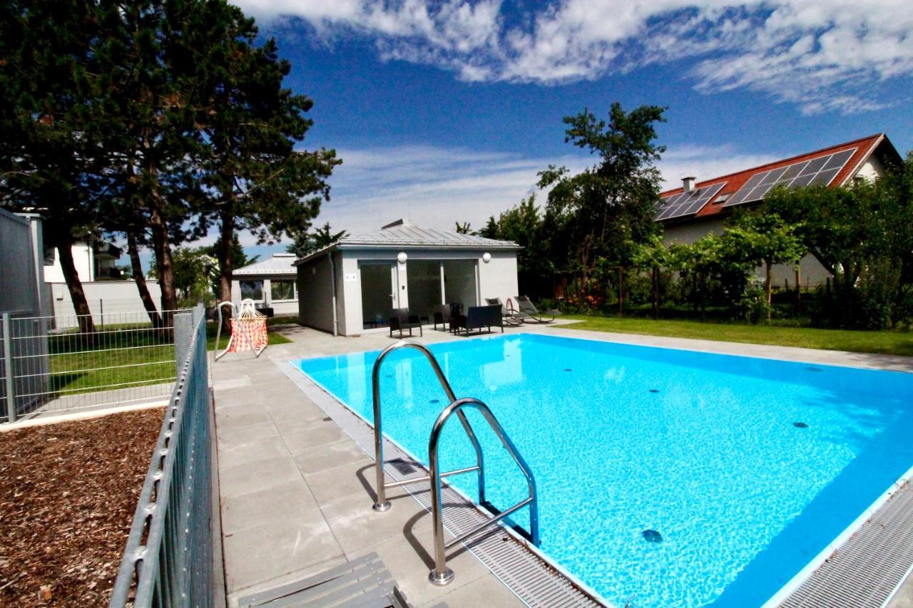 Maureen Lovely 2 Bedroom Unit With Community Pool Вена Экстерьер фото