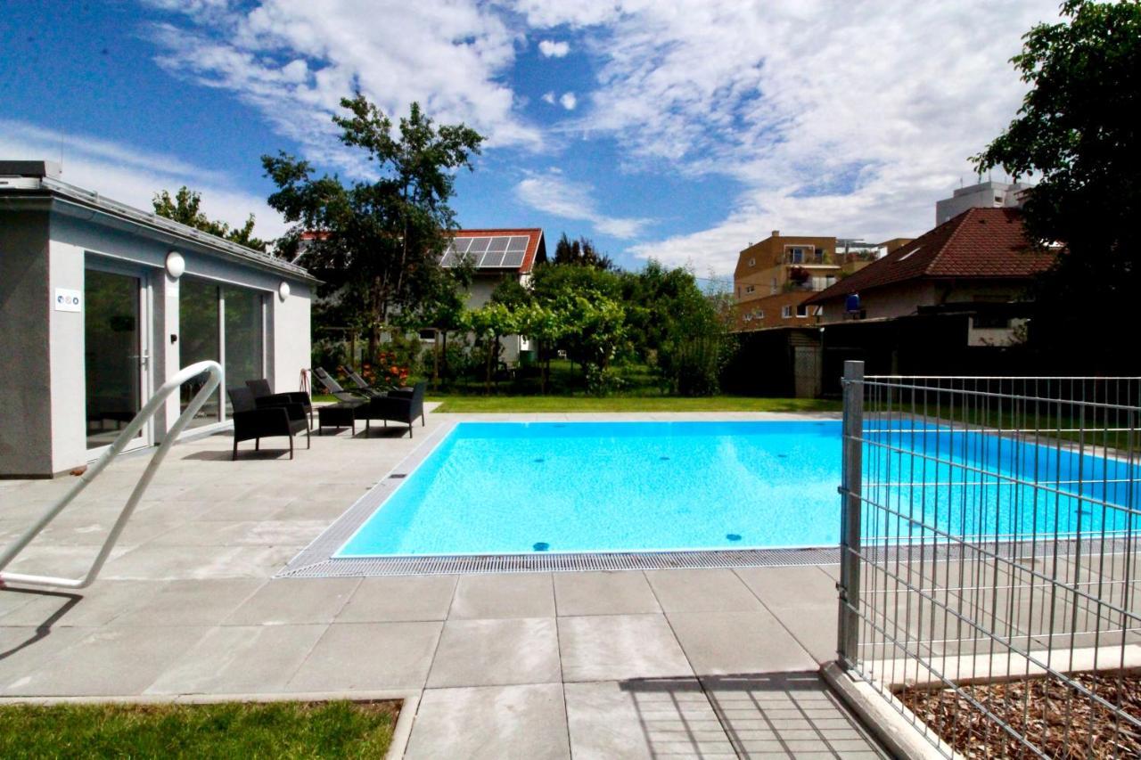 Maureen Lovely 2 Bedroom Unit With Community Pool Вена Экстерьер фото